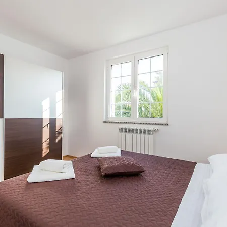 Apartment Ori A5 Pula